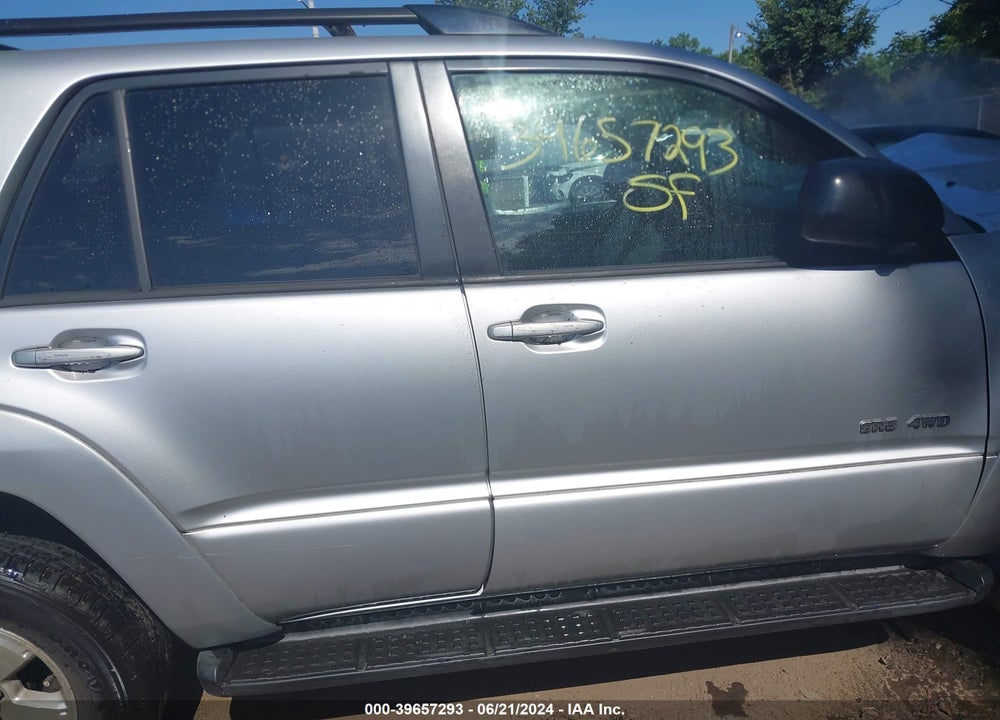 2005 TOYOTA 4RUNNER SR5 V6 VIN: JTEBU14R858040570