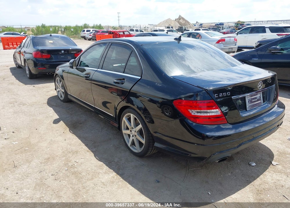 2013 MERCEDES-BENZ C 250 VIN: WDDGF4HB9DR268109