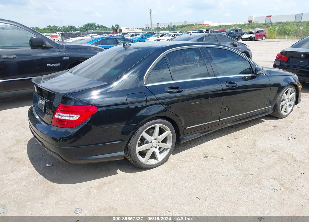 2013 MERCEDES-BENZ C 250 VIN: WDDGF4HB9DR268109