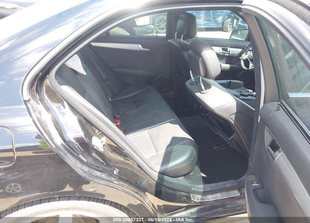 2013 MERCEDES-BENZ C 250 VIN: WDDGF4HB9DR268109