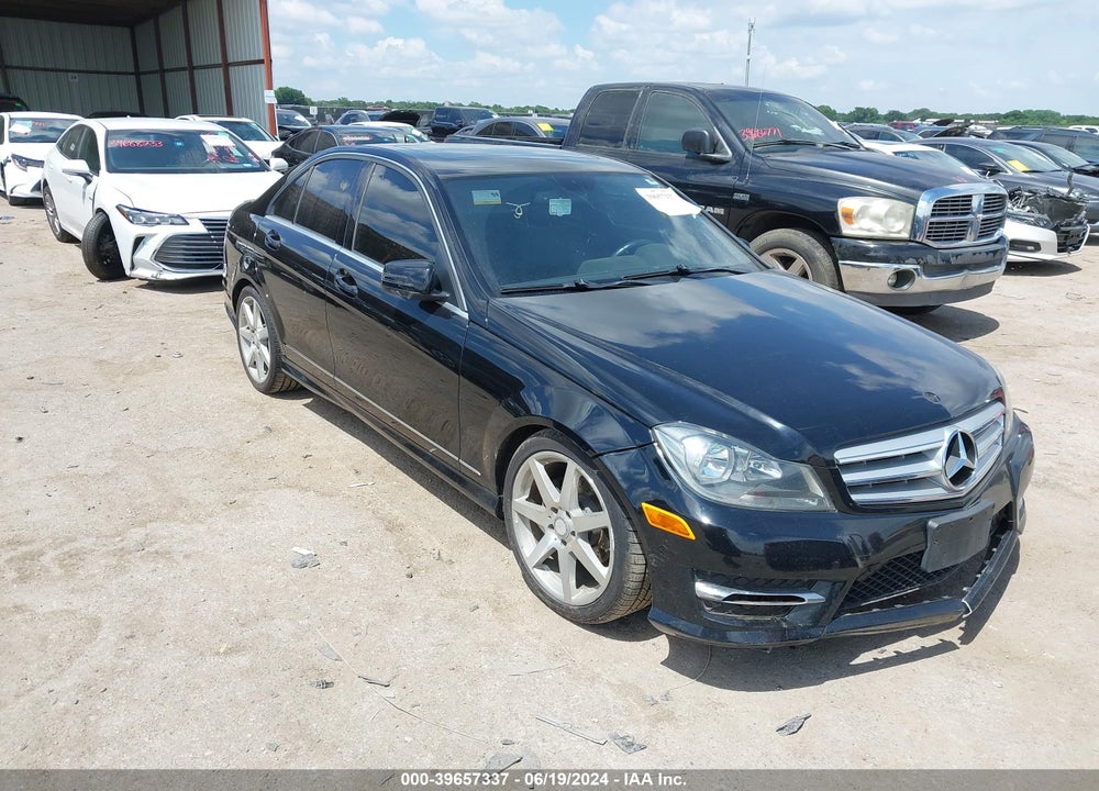 2013 MERCEDES-BENZ C 250 VIN: WDDGF4HB9DR268109