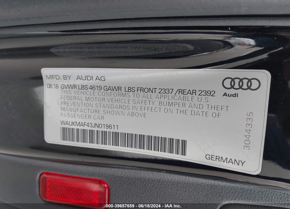 2018 AUDI A4 2.0T TECH ULTRA PREMIUM/2.0T ULTRA PREMIUM VIN: WAUKMAF43JN019611