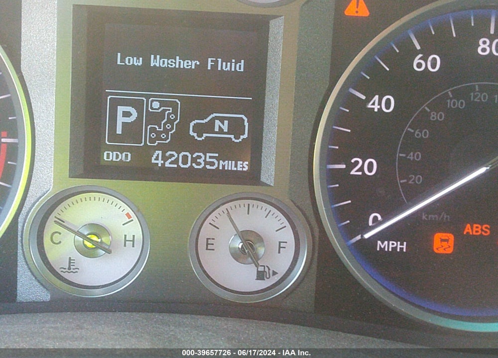 2011 LEXUS LX 570 VIN: JTJHY7AX2B4070396