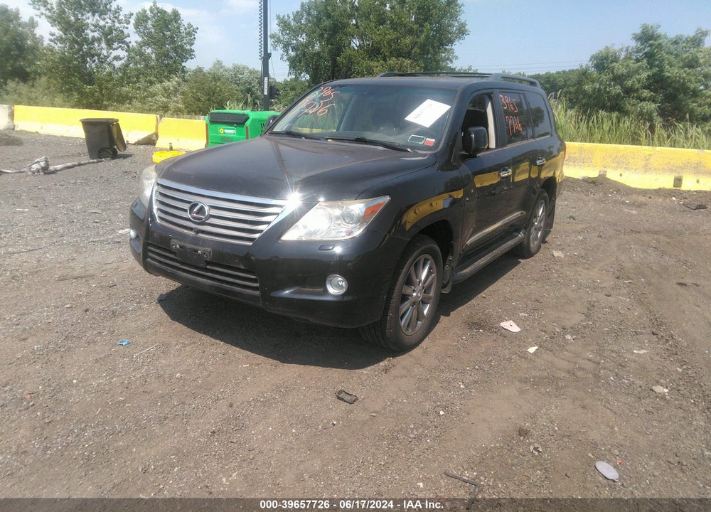 2011 LEXUS LX 570 VIN: JTJHY7AX2B4070396