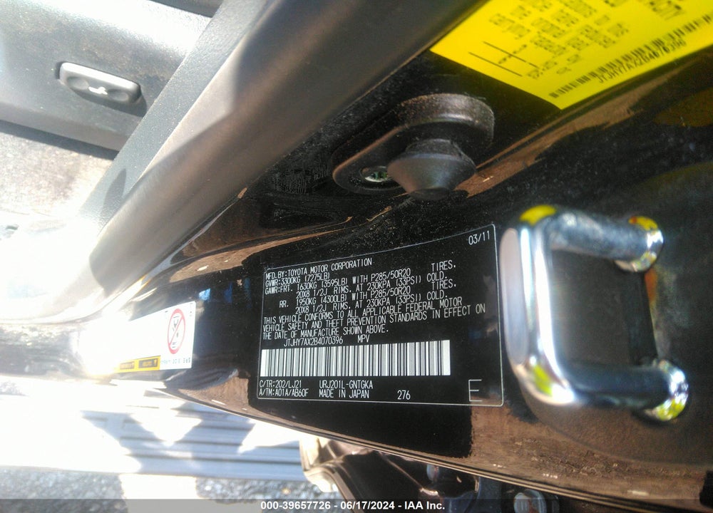 2011 LEXUS LX 570 VIN: JTJHY7AX2B4070396