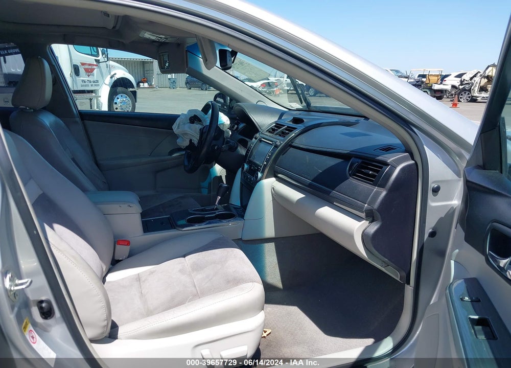 2014 TOYOTA CAMRY HYBRID XLE VIN: 4T1BD1FKXEU131041