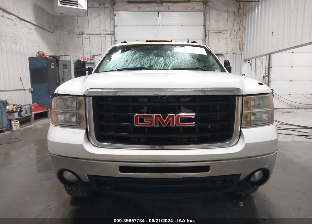 2008 GMC SIERRA 3500HD SLE1 VIN: 1GTJK33618F142995