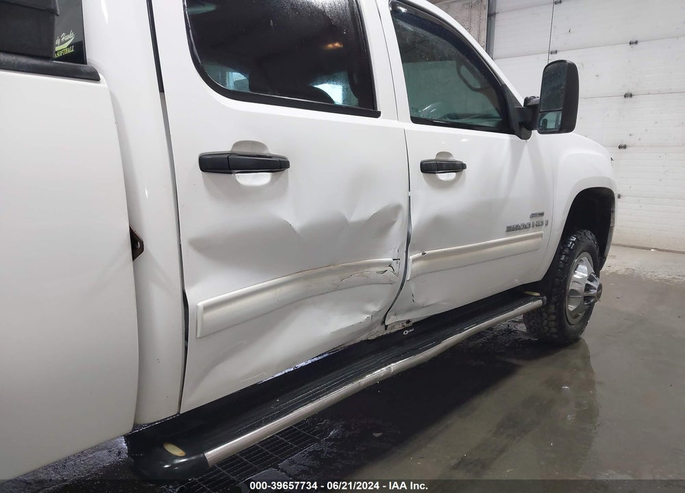 2008 GMC SIERRA 3500HD SLE1 VIN: 1GTJK33618F142995
