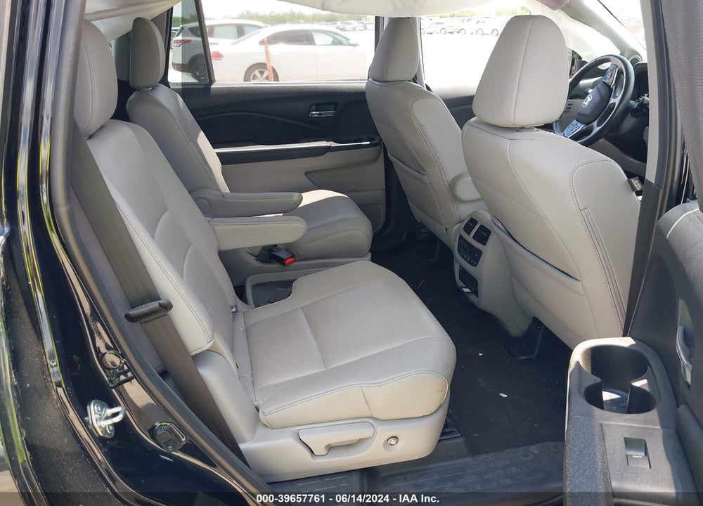 2019 HONDA PILOT VIN: 5FNYF6H62KB012118