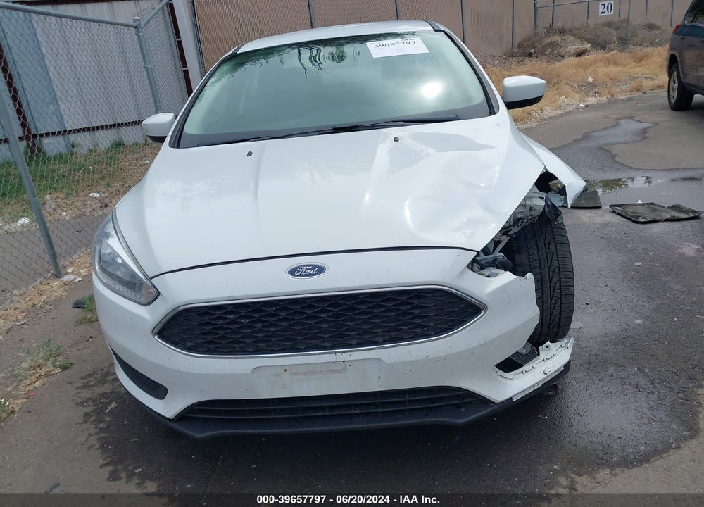 2018 FORD FOCUS SE VIN: 1FADP3F26JL272453