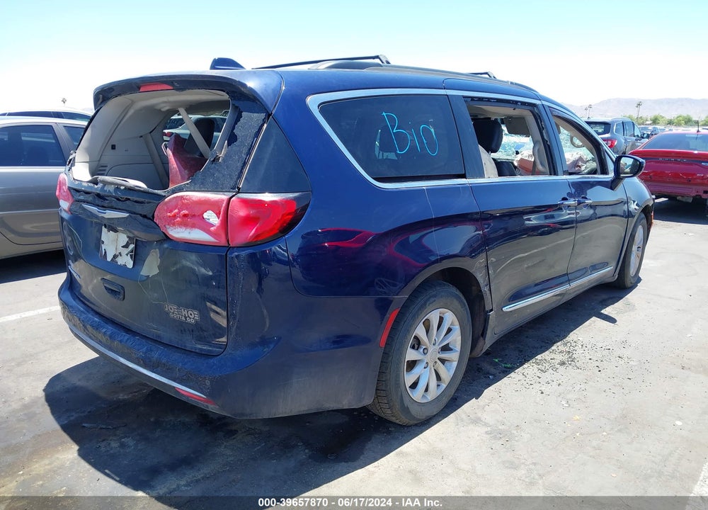 2017 CHRYSLER PACIFICA TOURING L VIN: 2C4RC1BG9HR809318