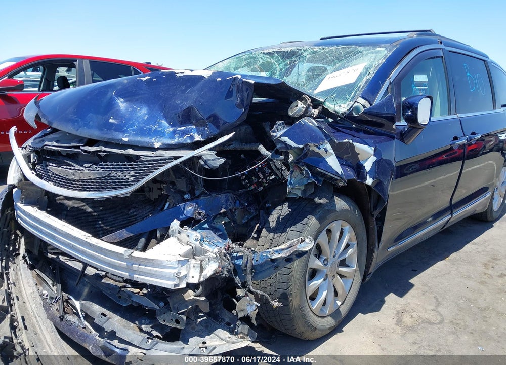 2017 CHRYSLER PACIFICA TOURING L VIN: 2C4RC1BG9HR809318