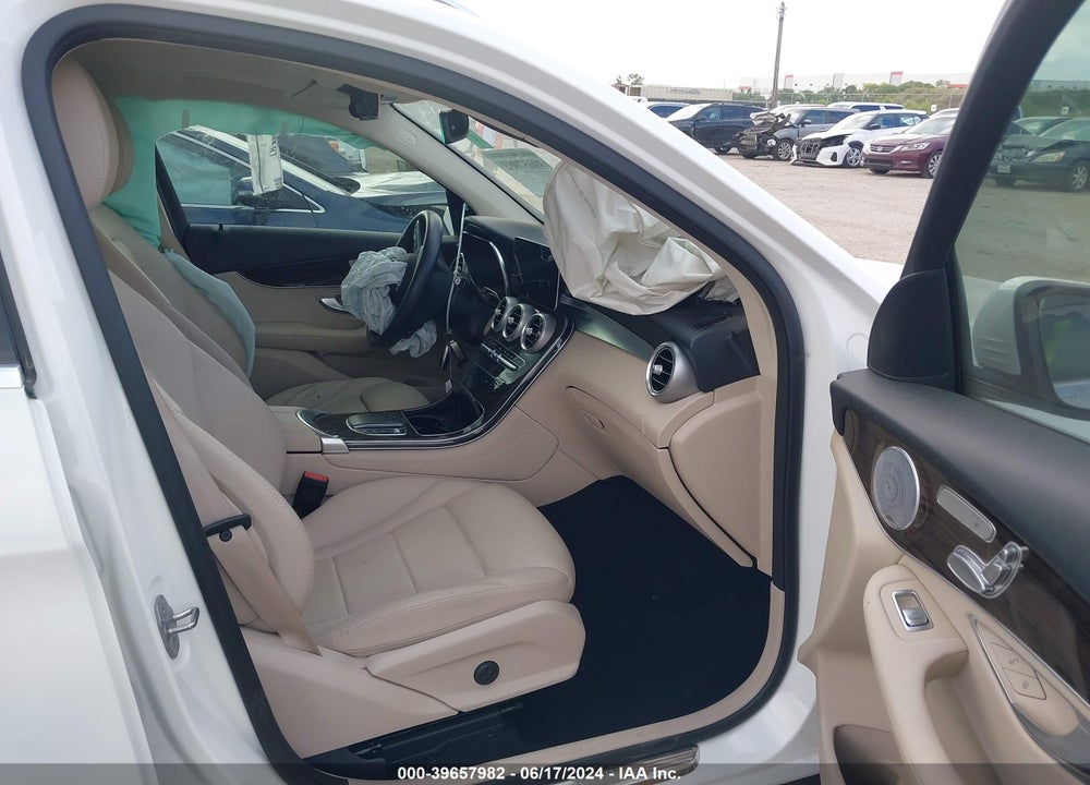 2021 MERCEDES-BENZ GLC 300 SUV VIN: W1N0G8DB0MV268926