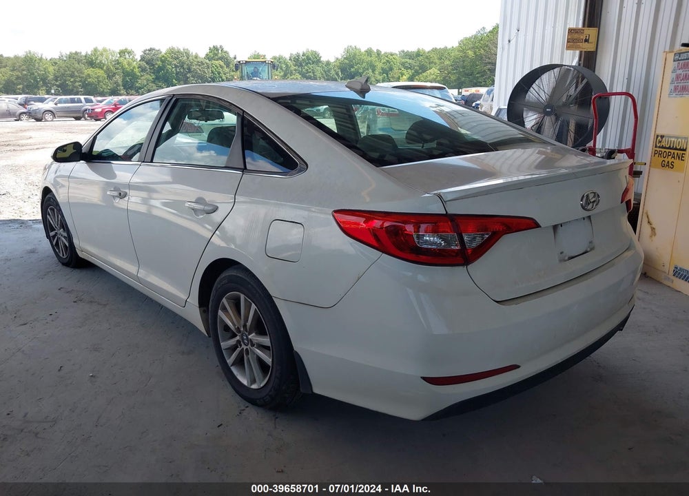 2016 HYUNDAI SONATA SE VIN: 5NPE24AF0GH302735