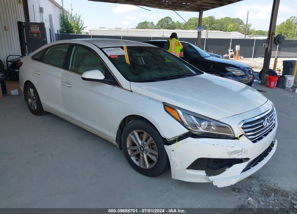 2016 HYUNDAI SONATA SE VIN: 5NPE24AF0GH302735