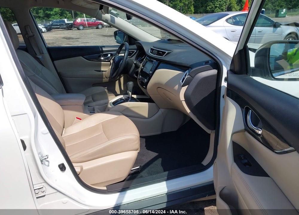 2016 NISSAN ROGUE SL VIN: 5N1AT2MT4GC755801