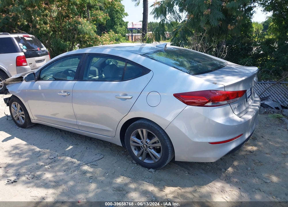 2018 HYUNDAI ELANTRA SEL VIN: KMHD84LF5JU452369