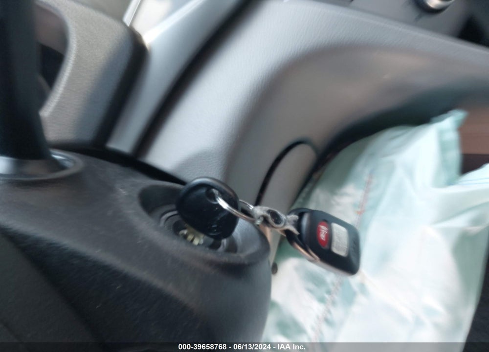 2018 HYUNDAI ELANTRA SEL VIN: KMHD84LF5JU452369