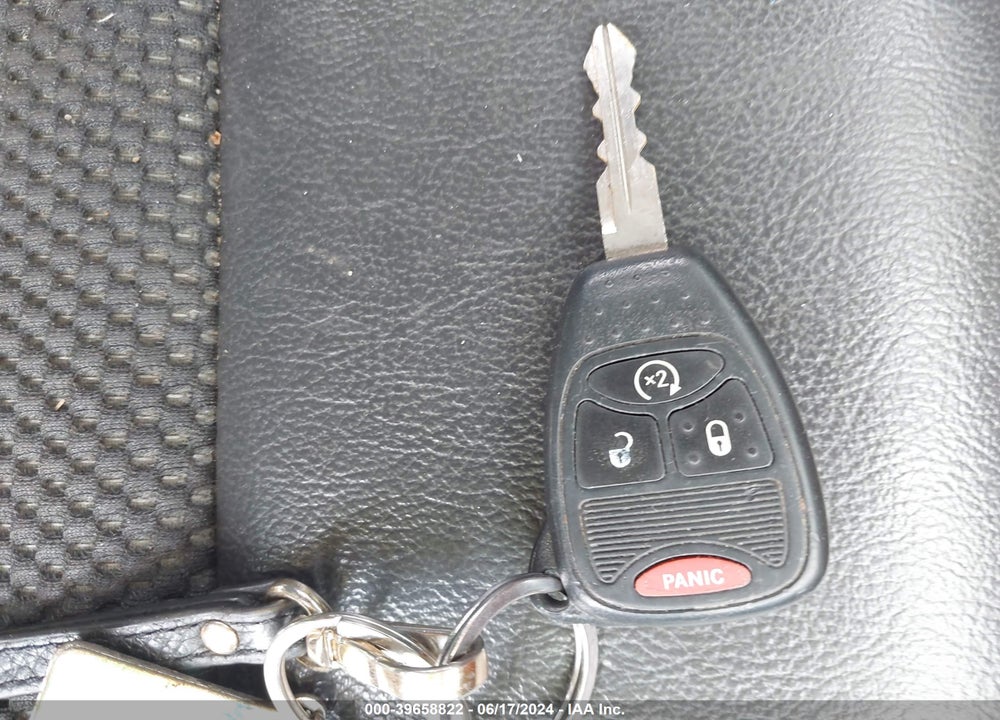 2014 JEEP COMPASS LATITUDE VIN: 1C4NJDEB8ED784688