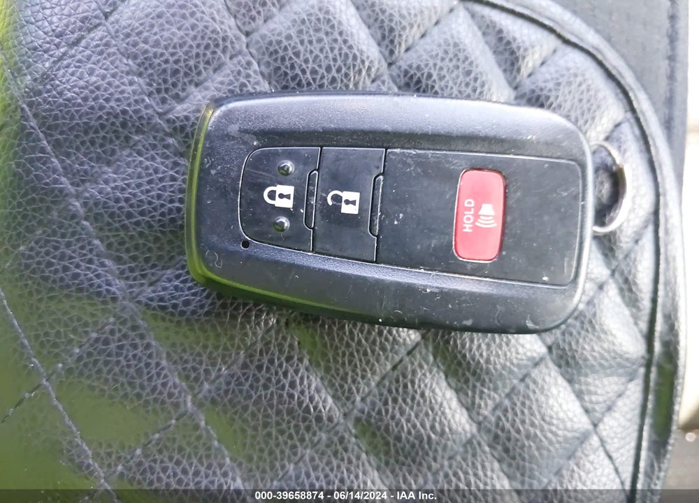 2020 TOYOTA PRIUS LE VIN: JTDKARFU5L3113790