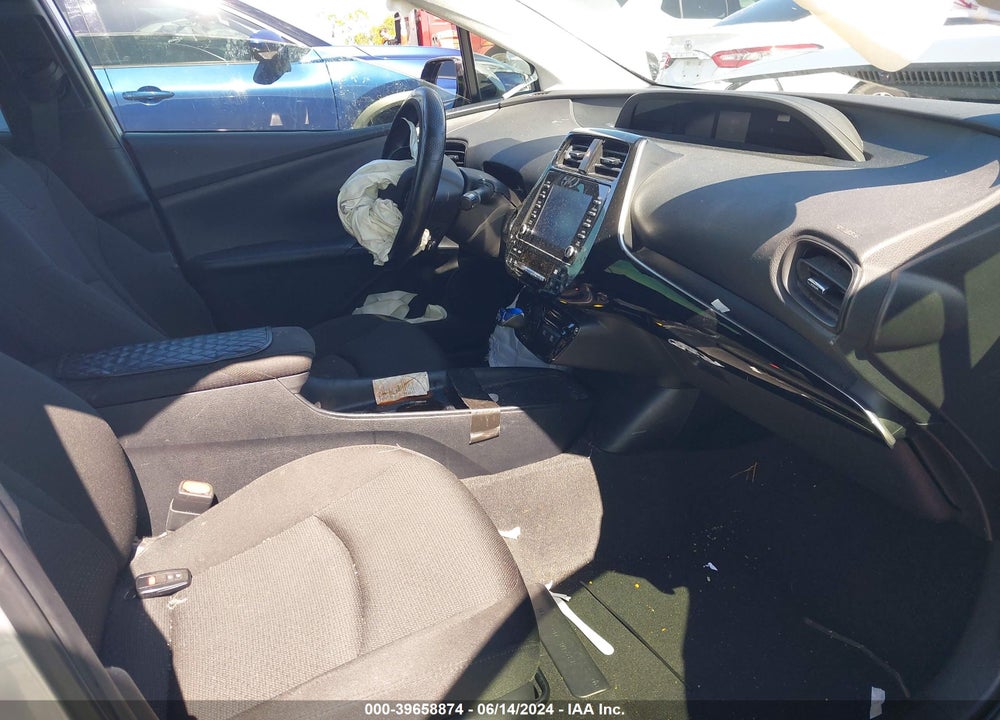 2020 TOYOTA PRIUS LE VIN: JTDKARFU5L3113790