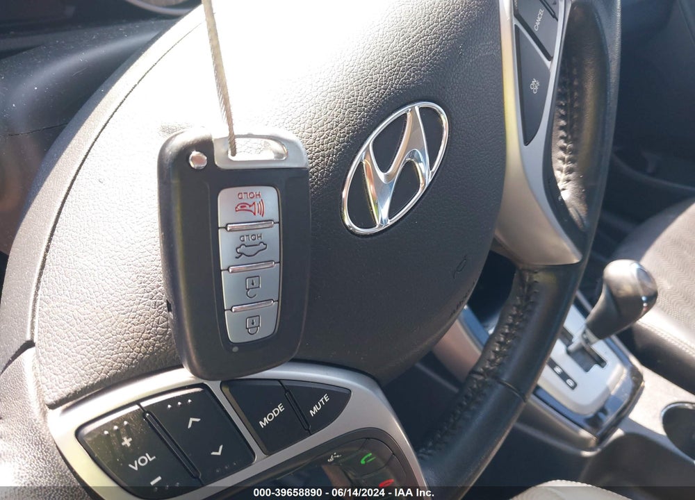2011 HYUNDAI ELANTRA LIMITED (ULSAN PLANT) VIN: KMHDH4AE9BU089084