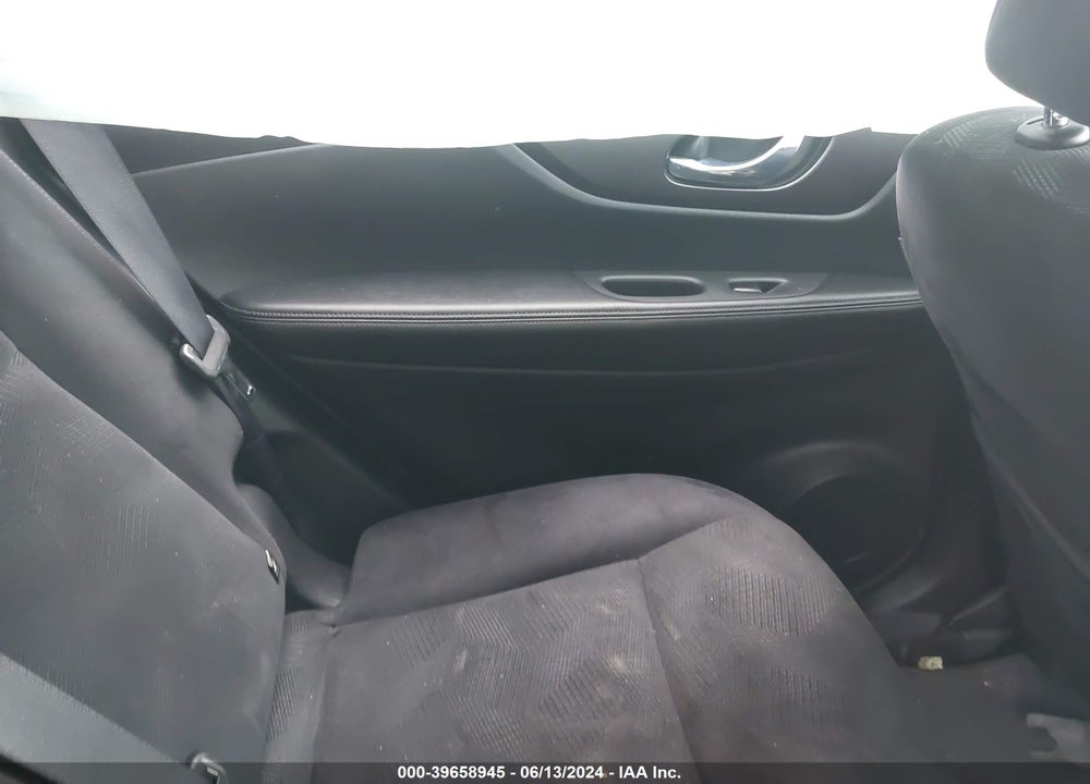 2016 NISSAN ROGUE SV VIN: JN8AT2MV4GW147026