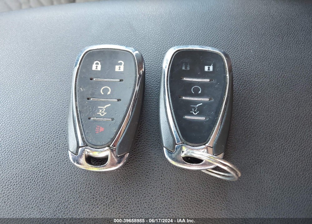 2019 CHEVROLET EQUINOX LT VIN: 2GNAXKEV7K6236663
