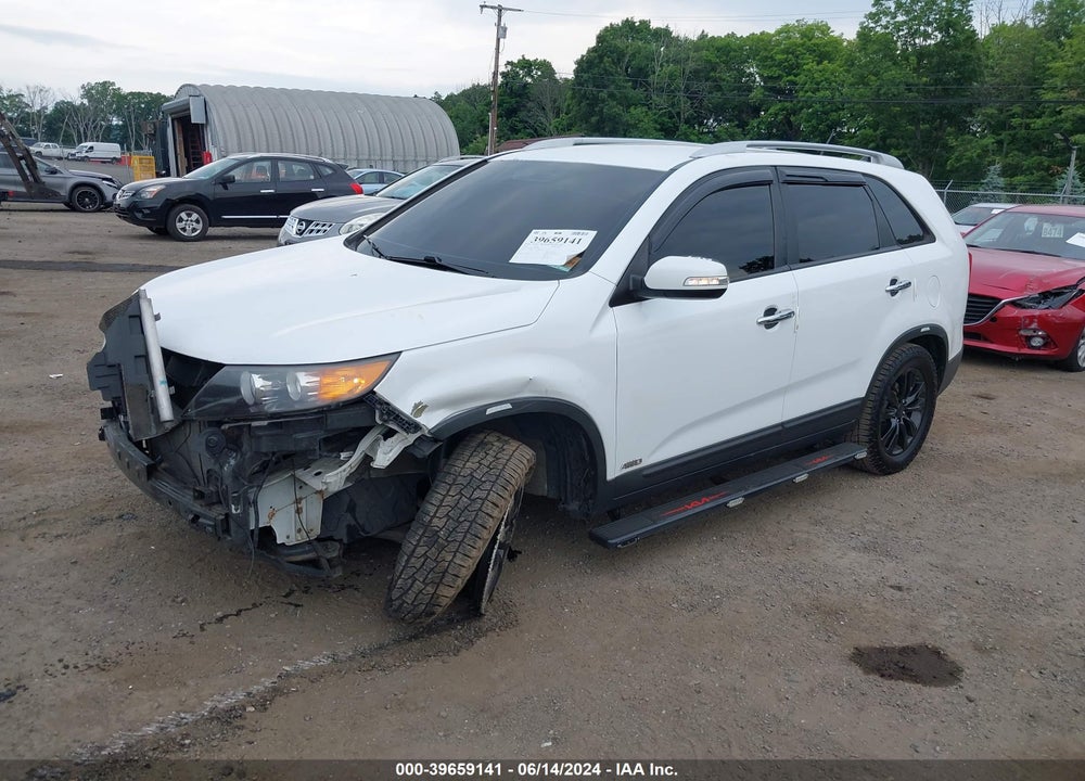2011 KIA SORENTO LX V6 VIN: 5XYKTDA22BG068014