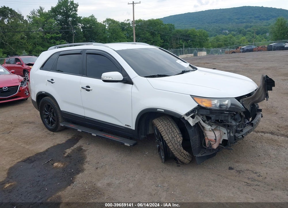 2011 KIA SORENTO LX V6 VIN: 5XYKTDA22BG068014
