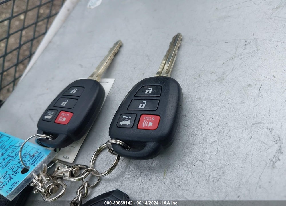 2018 TOYOTA COROLLA VIN: 2T1BURHEXJC029594