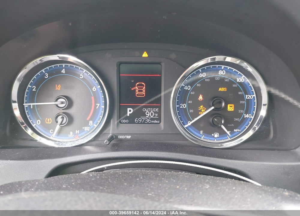 2018 TOYOTA COROLLA VIN: 2T1BURHEXJC029594