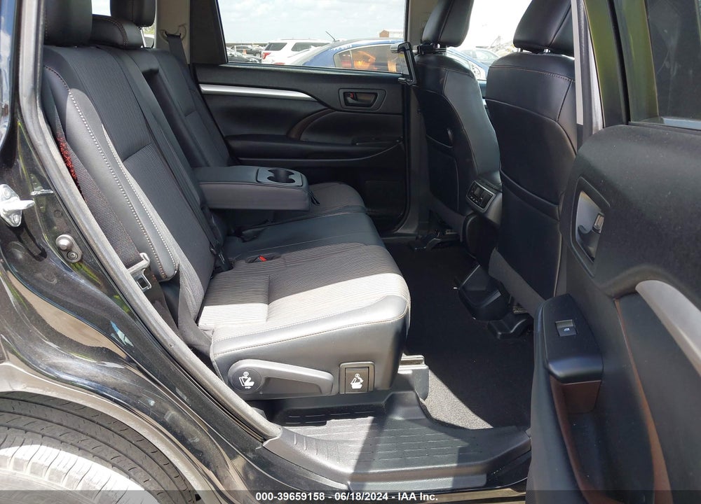 2017 TOYOTA HIGHLANDER LE PLUS VIN: 5TDZZRFH9HS234791