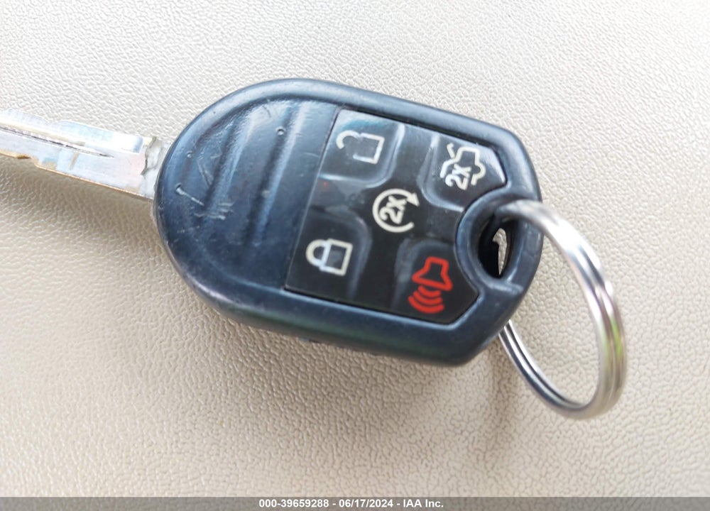 2013 FORD TAURUS SEL VIN: 1FAHP2E85DG197307