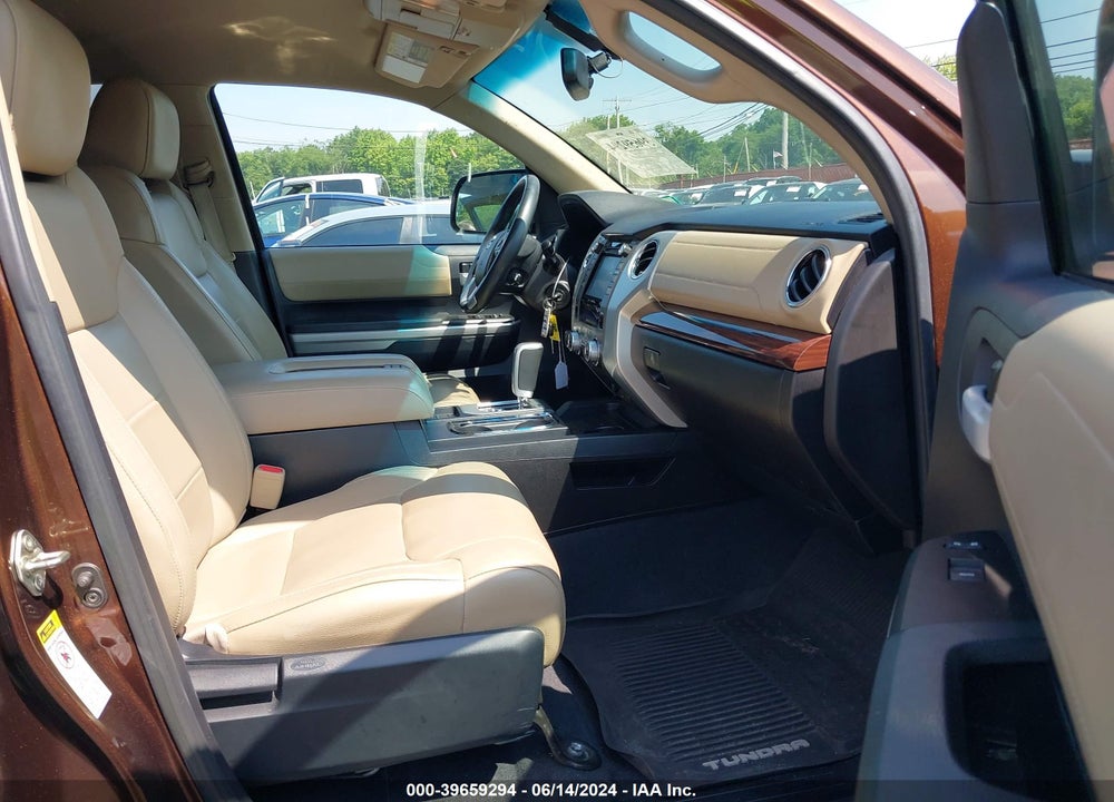 2016 TOYOTA TUNDRA LIMITED 5.7L V8 VIN: 5TFBY5F18GX531057
