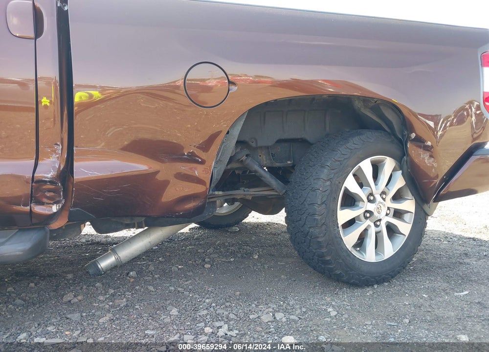 2016 TOYOTA TUNDRA LIMITED 5.7L V8 VIN: 5TFBY5F18GX531057