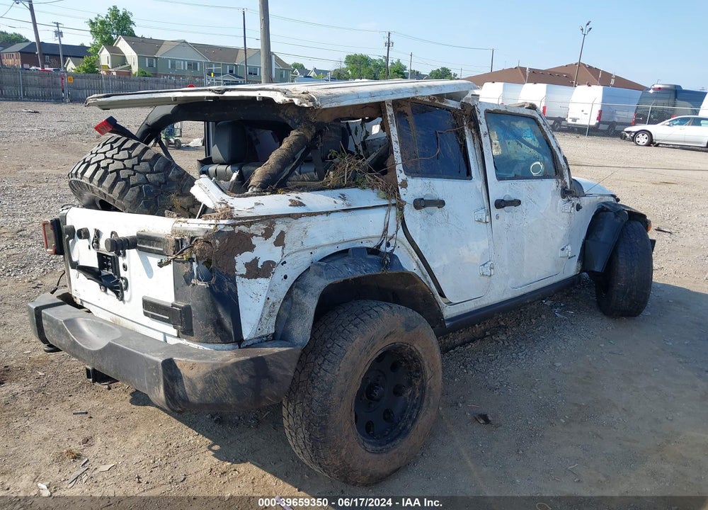 2015 JEEP WRANGLER UNLIMITED SAHARA VIN: 1C4BJWEG7FL596200