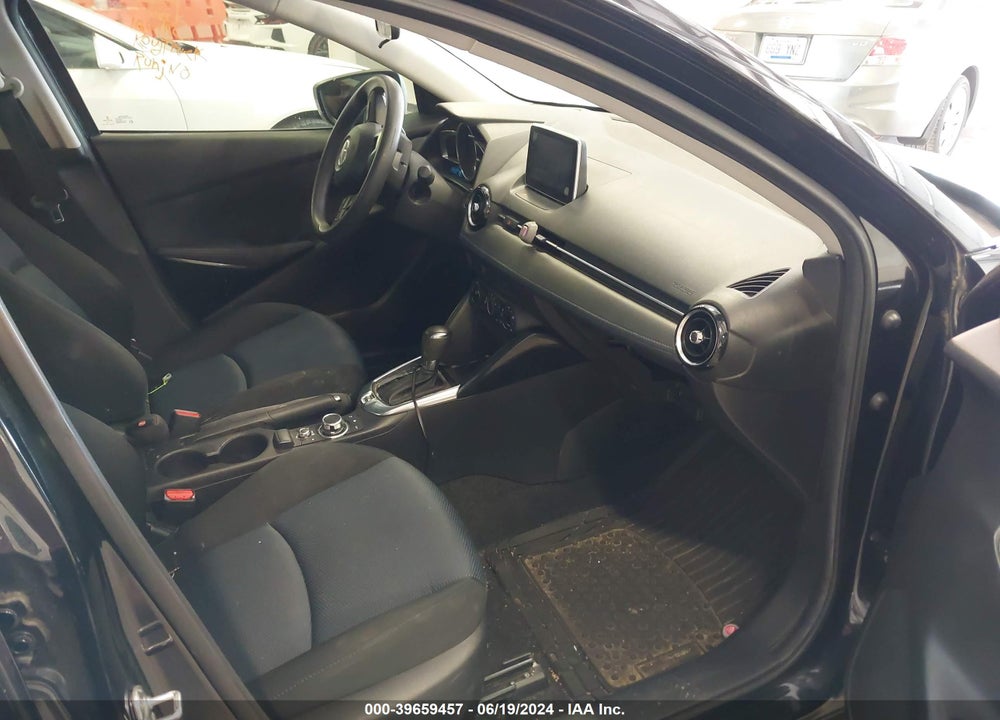 2016 SCION IA VIN: 3MYDLBZV3GY133890