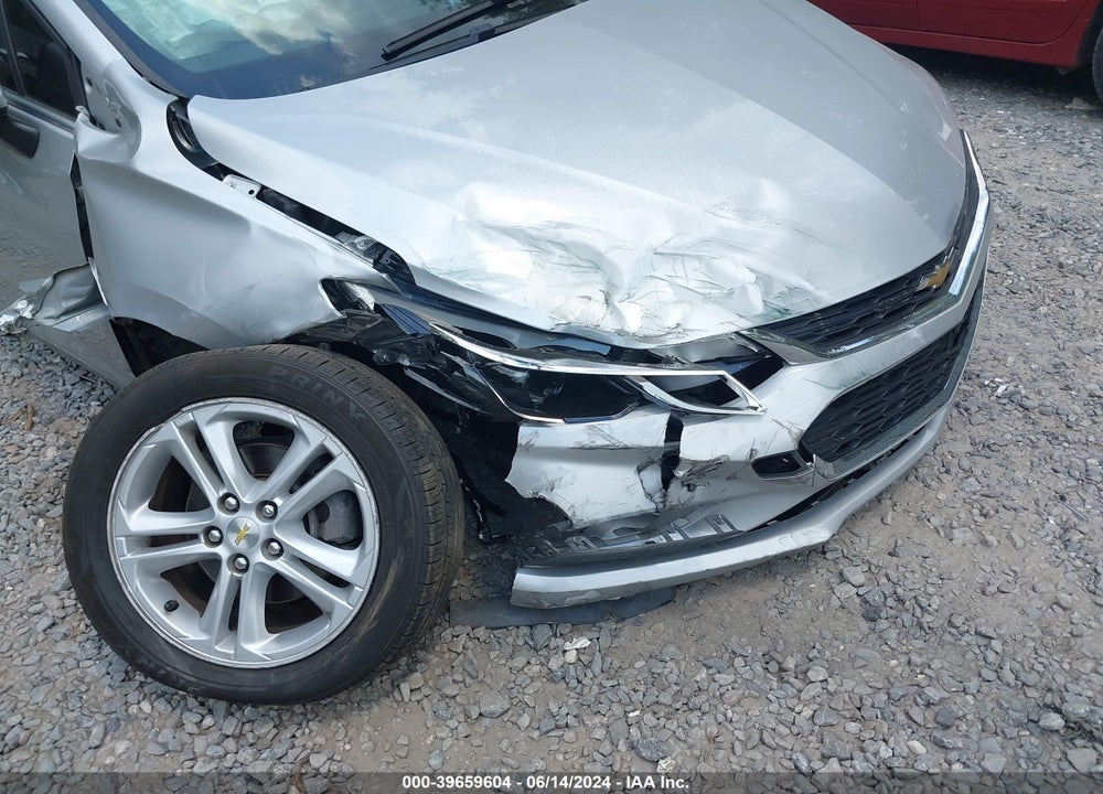 2018 CHEVROLET CRUZE LT AUTO VIN: 1G1BE5SM8J7106401