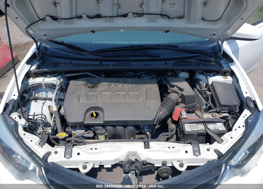 2015 TOYOTA COROLLA L VIN: 2T1BURHE8FC240431