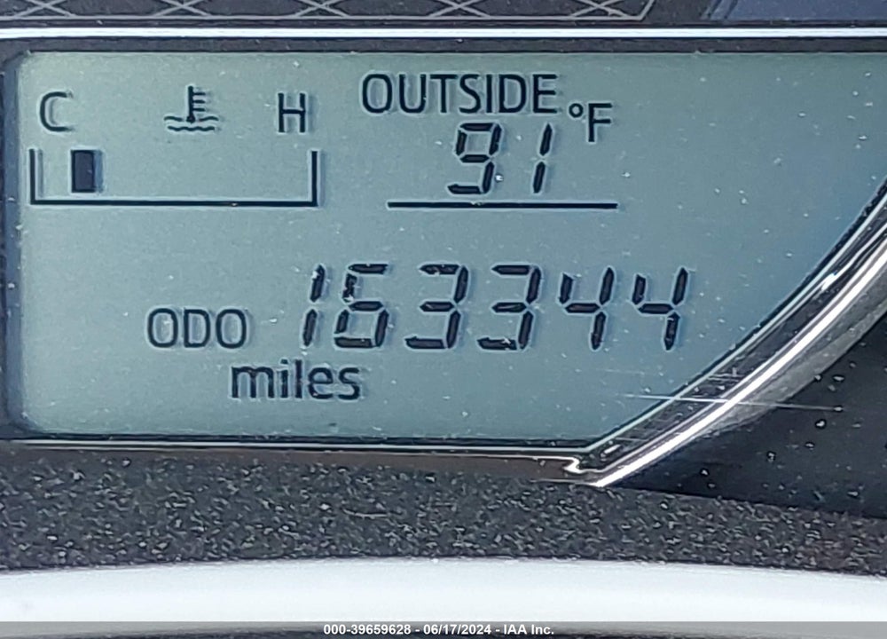 2015 TOYOTA COROLLA L VIN: 2T1BURHE8FC240431