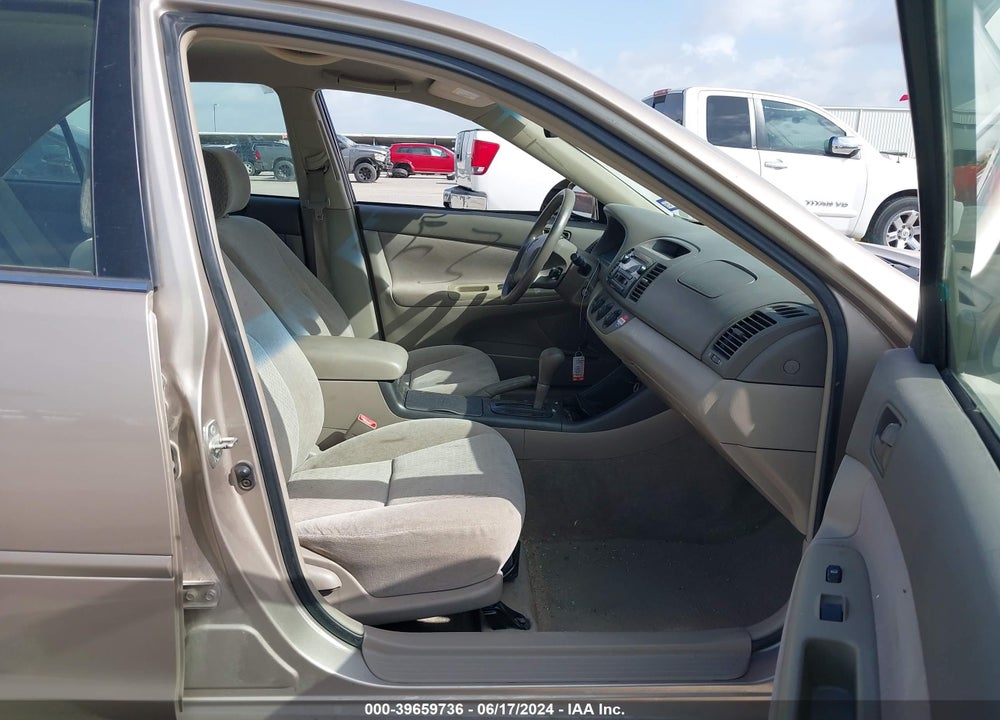 2003 TOYOTA CAMRY LE VIN: 4T1BE32K43U135470