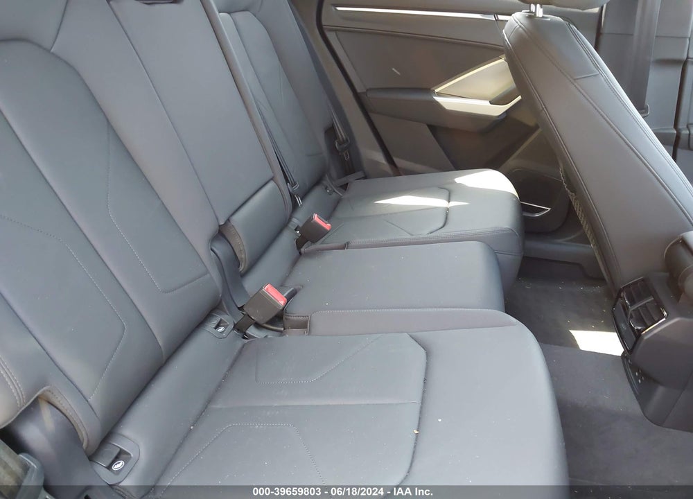 2019 AUDI Q3 2.0T PREMIUM VIN: WA1BECF37K1083088