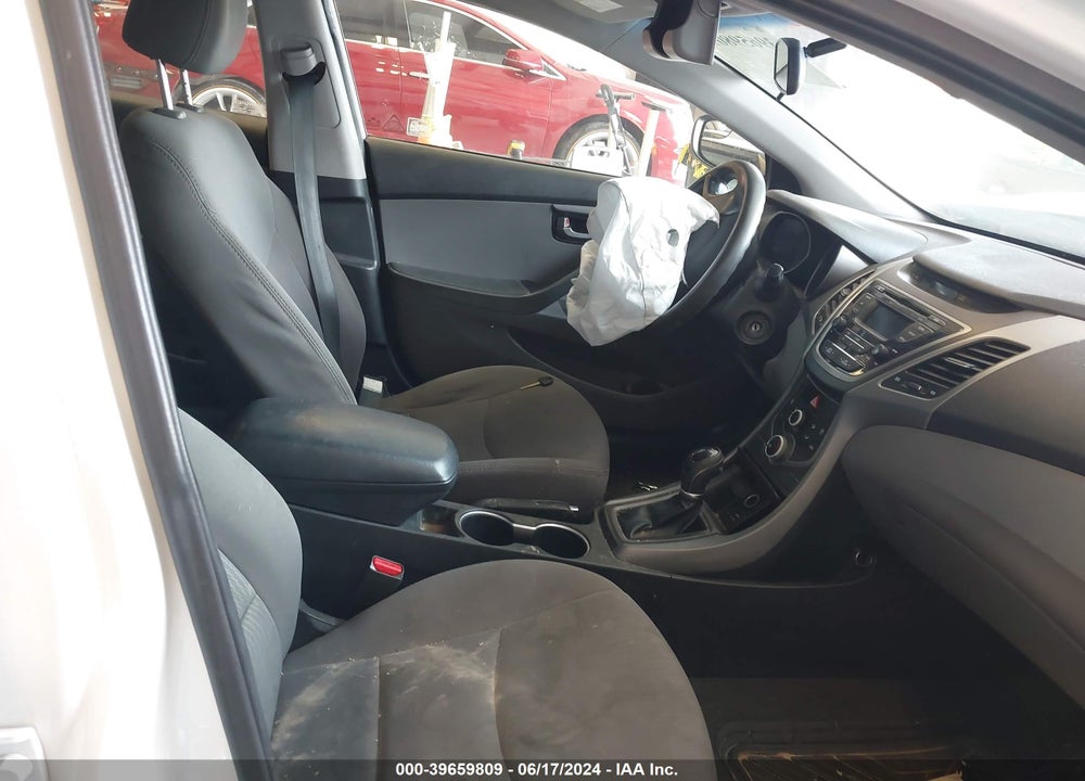 2015 HYUNDAI ELANTRA SE VIN: 5NPDH4AE0FH652026