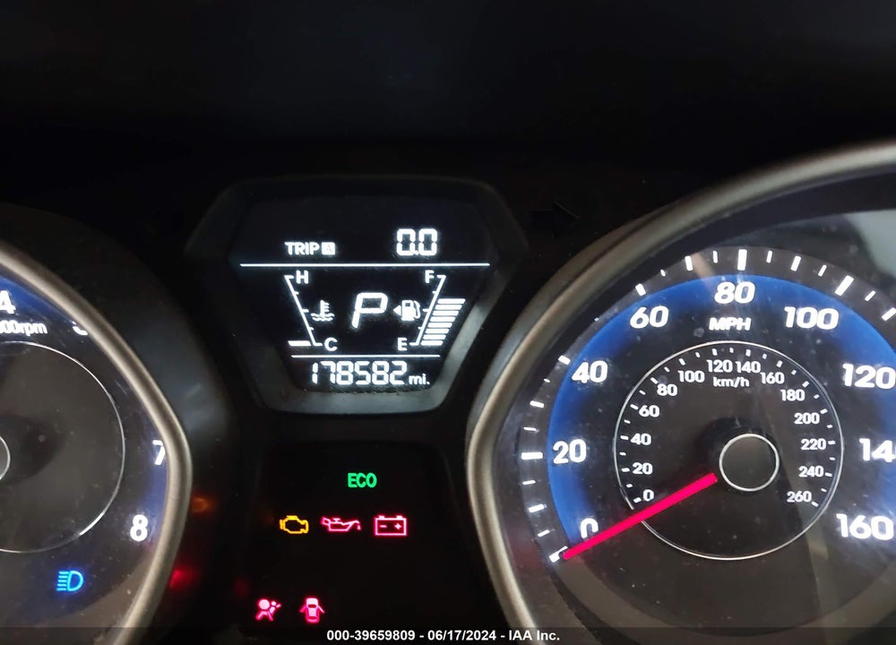 2015 HYUNDAI ELANTRA SE VIN: 5NPDH4AE0FH652026