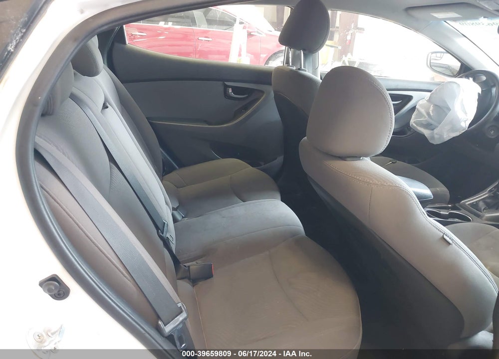 2015 HYUNDAI ELANTRA SE VIN: 5NPDH4AE0FH652026
