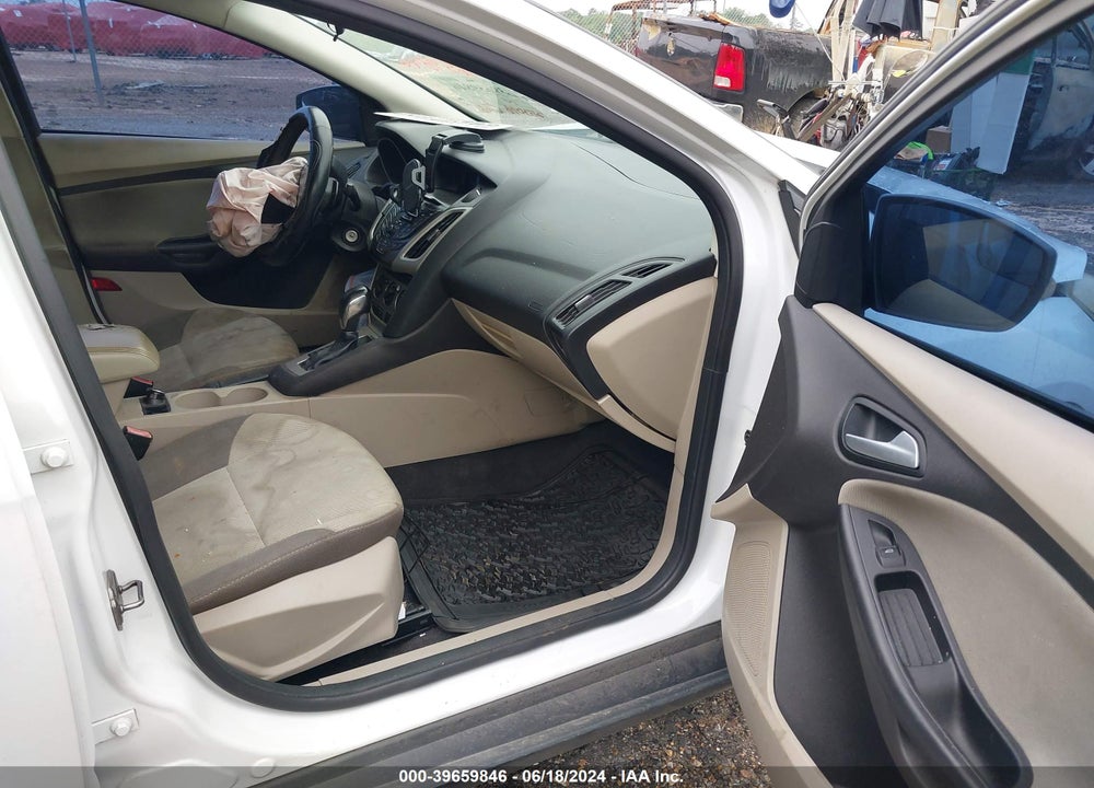 2013 FORD FOCUS SE VIN: 1FADP3F21DL305864