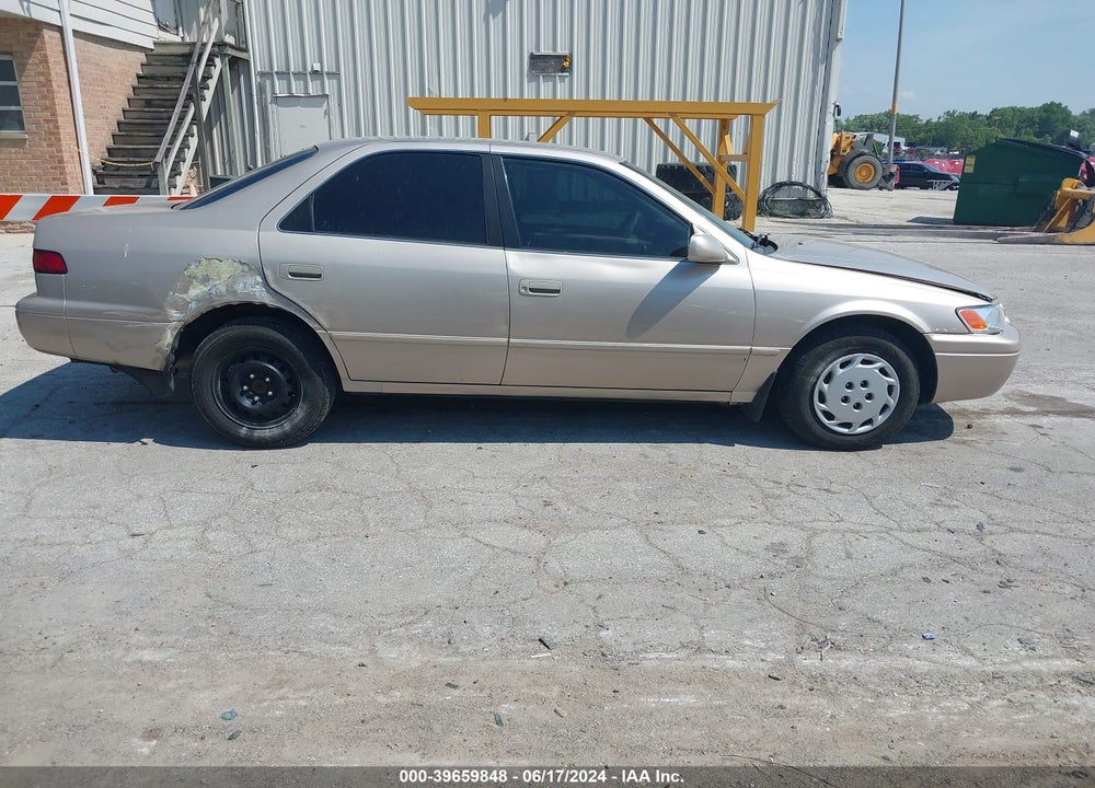 1999 TOYOTA CAMRY LE VIN: 4T1BG22K4XU871576