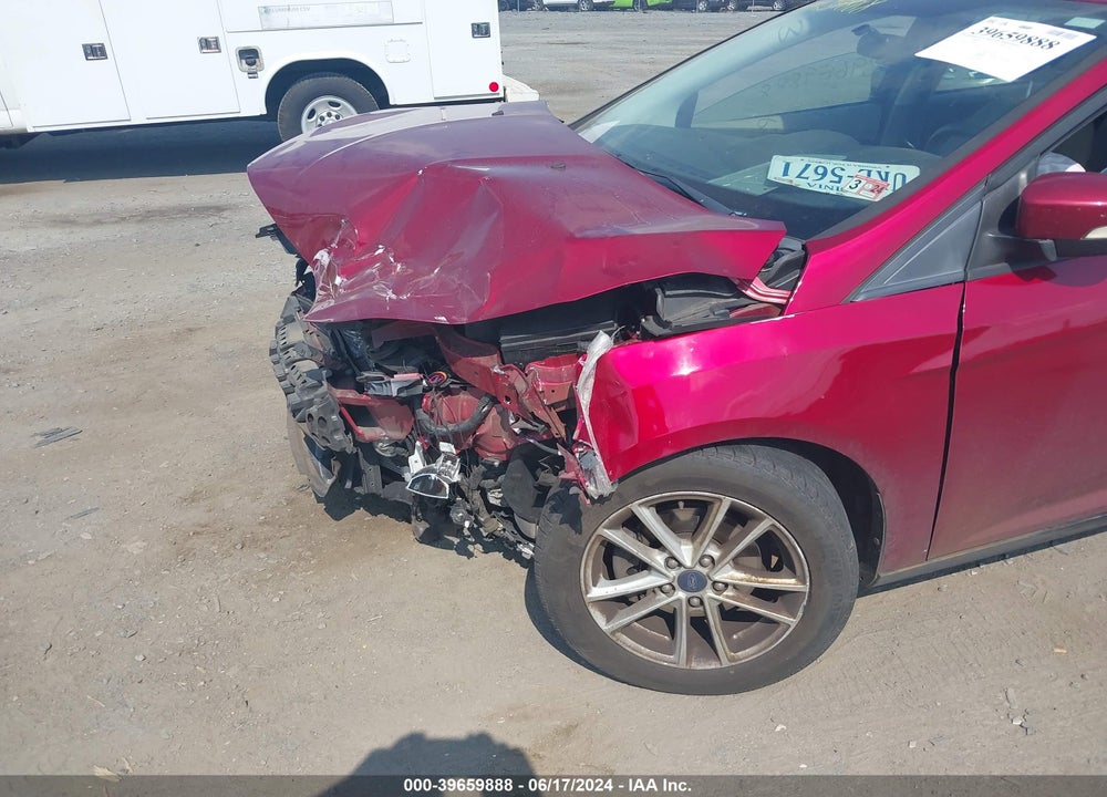 2017 FORD FOCUS SE VIN: 1FADP3K27HL298303