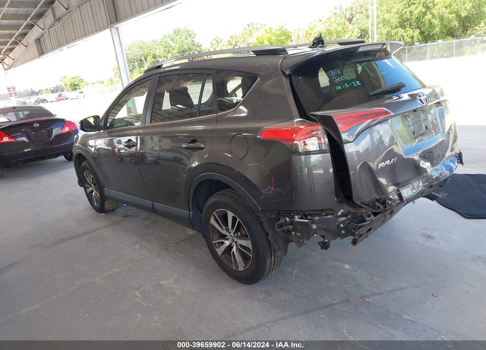 2018 TOYOTA RAV4 XLE VIN: JTMWFREV5JJ738664
